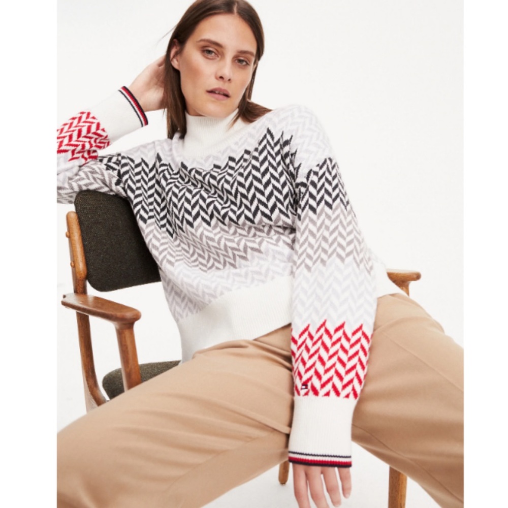 Tommy Hilfiger Chevron Sweater - Picture 1 of 6